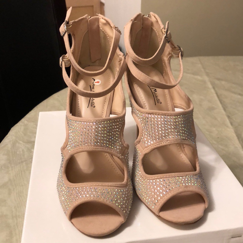 Anne Michelle size 10 shoes